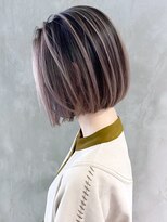 美髪ショートボブホワイトブロンド_ba321561