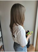 ミディアム×グレージュ