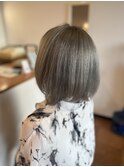 ボブ×シルバーカラー