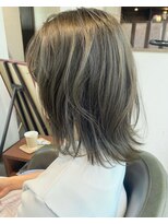 ヒャッカ(hyakka)&nbsp;透明感抜群！オリーブグレージュ