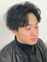 ラギッド 大野城店(RUGGED)&nbsp;ニュアンスパーマ センターパート 黒髪 ツーブロック 30代