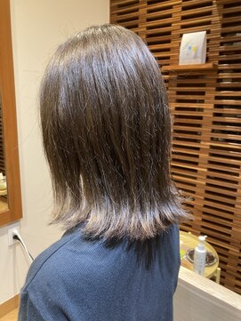 ムスビ(hair musubi) ミディアム外ハネボブアッシュ