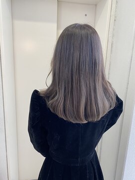 ヘアーデザイン シュシュ(hair design Chou Chou by Yone) ☆chou chou☆細めハイライト×グレーパール♪