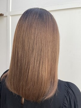 イヴァン アンド リズ 奈良店(IVAn ＆ LIZ) 艶ストレート