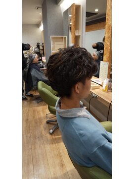 ブロッサム 東中野店 お手入れ重視のカーリーヘアー