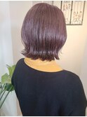 ピンクブラウン外はねボブ