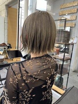 クロムス(clomus) 【clomus】外ハネボブとシアベージュ