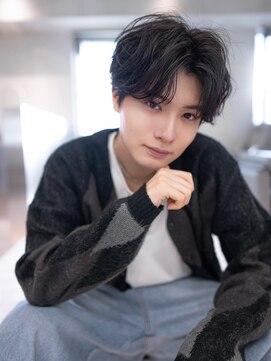 イルハバナ 渋谷(ill HAVANA) メンズセンターパートパーマ/刈り上げモテヘア/スパイラルパーマ