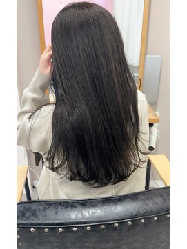 ガーランドウメダ(Garland umeda) アディクシーカラー_オリーブアッシュグレー_担当 垣内_8893