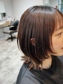 ローリーポーリークラウン(Roly Poly Clown) ボブウルフ×前髪ストレート/こえだ