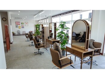 Life is… PLEASURE 磐田中泉店【ライフイズ　プレジャー】