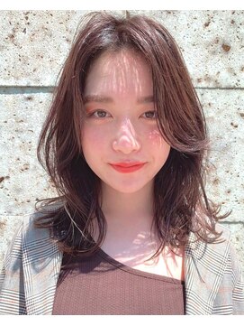 フィナーレ ベッロ(Finale Bello) 韓国風くびれレイヤー外はねスタイル/チョコレートブラウン/30代