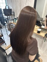 ワイト(&y～waito～)&nbsp;【縮毛矯正リタッチで整える艶ブラウンロング】