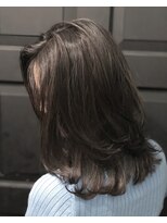 アリュウル 表参道 青山(Allure)&nbsp;グレージュハイライトカラー×切りっぱなし Allure【千葉英樹】