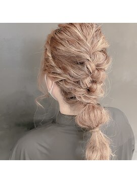 モードケイズ 尼崎店(MODE K's) 編み上げヘアーアレンジ