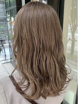 ラグヘアーワークス(LAG HAIR WORKS)の写真/【HPB AWARD 2022~2025 BESTSALON SILVER Prize受賞】ダメージを抑えながらトレンドを＋した旬スタイルへ☆