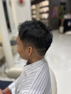 ヒーズドゥ(Hi s.deux) ビジネスショート