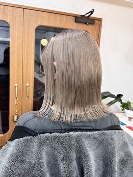 シエン 恵比寿(CIEN) 丸型切りっぱなしボブエアリーロング美髪ホワイトベージュカラー