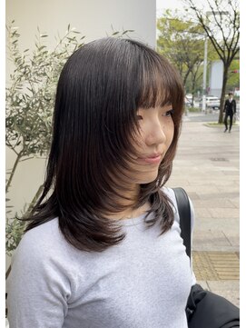 シアン 矢場町店(CYAN.) 顔まわりレイヤーとパーマ