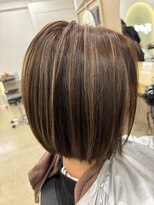 エイトオロク 那覇小禄店(EIGHT oroku)&nbsp;コントラスト白髪ぼかしハイライト