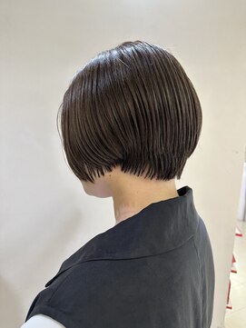 メゾンブラン アヴェダ(Maison Blanc AVEDA) クールモードショート　グレージュカラー