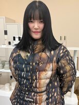 チーカ(chica)&nbsp;ナチュラル黒髪顔まわりレイヤースタイル