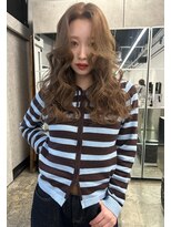 ピア ヤクイン(Pia Yakuin) ヘーゼルベージュ