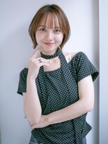 リル(Lilou) 【Lilou】くびれを出すレイヤーボブ
