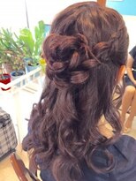 ロカット サロン(Roquat Salon)&nbsp;ローズアレンジハーフアップ【ヘアセット　立川/立川南　浴衣】