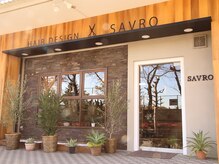 ヘアーデザイン サヴロ(HAIR DESIGN SAVRO)の雰囲気（駐車場3台完備!お店正面から見て裏側にございます。）