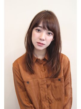 ノーヴェ(Nove) ヘーゼルベージュでツヤ髪ロング