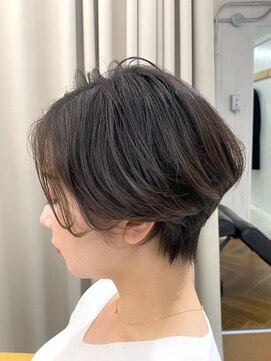 ハット(HUT) 【大人カジュアルなハンサムショート】