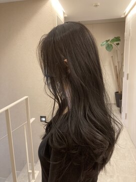 ブリス(VLISS) 黒髮レイヤーウエーブ＿Aラインボブかきあげロング