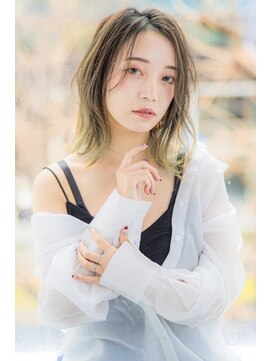 アンドシャルム 心斎橋(&CHALME) 外ハネミディ×上品アッシュ