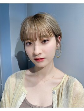 エマ ギンザ(EMMA GINZA) ハンサムマッシュショート♪ ミルクティーカラー