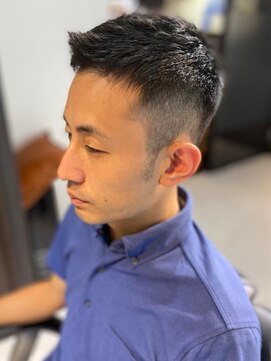 バーバーバー 四谷(BARBER-BAR) 大人の刈り上げスタイル