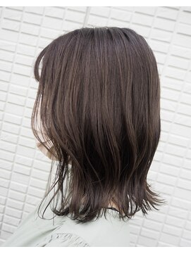 ヘアーチェリーコーク ランプ(HAIR CHERRY COKE Lamp) ＊ミディアムボブ×ミントベージュ