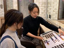 受賞歴もある実力派スタイリストがマンツーマンでカウンセリング&施術