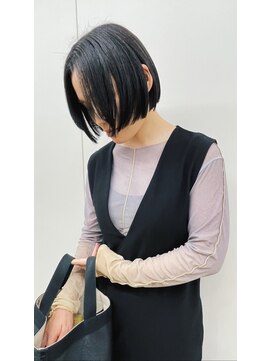 アンダーカレント(undercurrent) ボブスタイル切りっぱなし