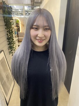 ジゼル 小倉(GiseL) ホワイトシルバー【かじ】/ GiseL小倉@kaji_de_experiences