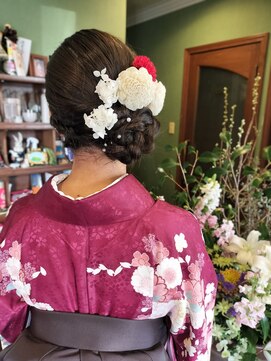 ボブビッシュ 東温店 卒業式髪形