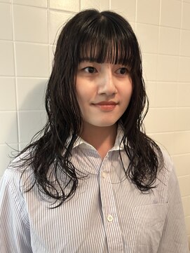 フィル(fil) ミディアムのゆるパーマ