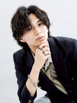 ビカム 名駅(become) 【縦落ちパーマ×コンマバング】センターパートサーフカール