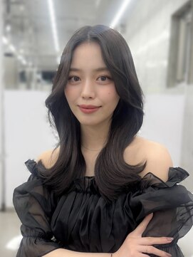 アリュウル 表参道(ALLURE) 艶っぽいオリーブグレージュ×上品なくびれヘア◎ 佐藤