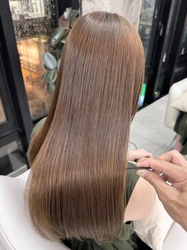 ソワネ 表参道(soigne) 表参道艶髪ミディアムレイヤーウルフアッシュグレー40代