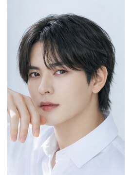 ロア(Roa.) 毛流れセンターパート