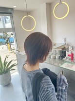 シーン(scene) くびれシルエットショートウルフ