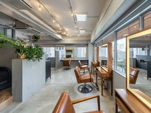 カーメラ(CAMERA)の雰囲気（植物に囲まれた自然の温もりを感じられる店内☆）