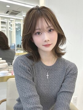 マウルルナ(MAEUL luna) 似合わせカット 大人ガーリー ミディアムレイヤーカット