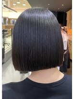 ファミーユ(Fameu)&nbsp;艶髪切りっぱなしボブ